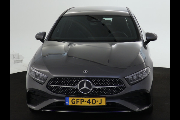 Mercedes-Benz A-Klasse 250 e Star Edition AMG Line | AMG Line | Sfeerverlichting | Achteruitrijcamera | Apple CarPlay | Inclusief 24 maanden MB Certified garantie voor Europa.