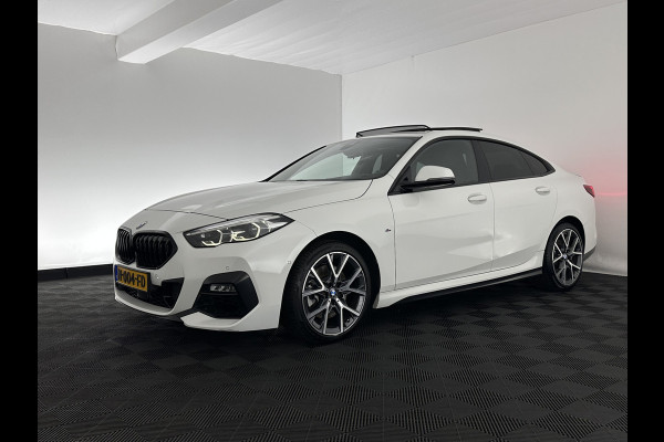 BMW 2 Serie Gran Coupé 220i M-Sportpack Business Edition (INCL-BTW) Aut. *PANO | MICROFIBRE-SPORTSEATS | FULL-LED | DIGI-COCKPIT | CAMERA | NAVI-FULLMAP | HIFI-SOUND | DAB+ | ECC | PDC | CRUISE | CARPLAY | KEYLESS | PRIVACYGLASS | 18"ALU*