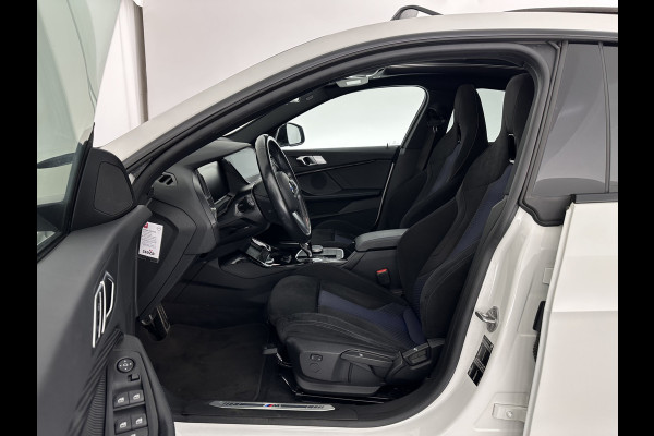 BMW 2 Serie Gran Coupé 220i M-Sportpack Business Edition (INCL-BTW) Aut. *PANO | MICROFIBRE-SPORTSEATS | FULL-LED | DIGI-COCKPIT | CAMERA | NAVI-FULLMAP | HIFI-SOUND | DAB+ | ECC | PDC | CRUISE | CARPLAY | KEYLESS | PRIVACYGLASS | 18"ALU*