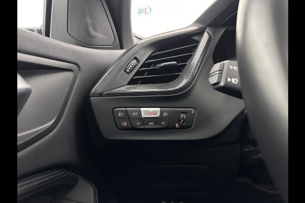 BMW 2 Serie Gran Coupé 220i M-Sportpack Business Edition (INCL-BTW) Aut. *PANO | MICROFIBRE-SPORTSEATS | FULL-LED | DIGI-COCKPIT | CAMERA | NAVI-FULLMAP | HIFI-SOUND | DAB+ | ECC | PDC | CRUISE | CARPLAY | KEYLESS | PRIVACYGLASS | 18"ALU*