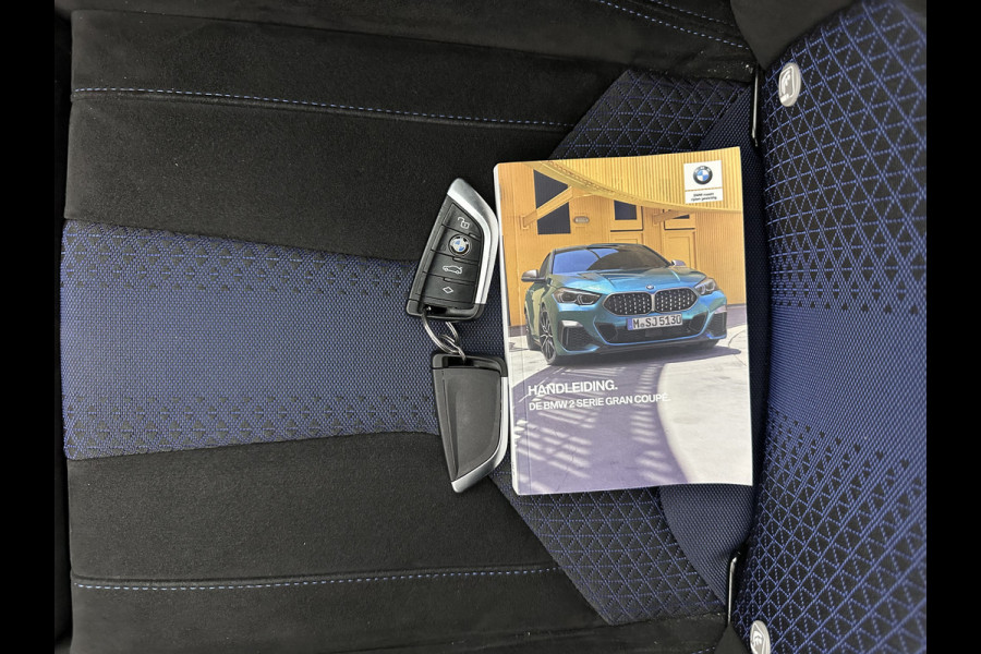 BMW 2 Serie Gran Coupé 220i M-Sportpack Business Edition (INCL-BTW) Aut. *PANO | MICROFIBRE-SPORTSEATS | FULL-LED | DIGI-COCKPIT | CAMERA | NAVI-FULLMAP | HIFI-SOUND | DAB+ | ECC | PDC | CRUISE | CARPLAY | KEYLESS | PRIVACYGLASS | 18"ALU*