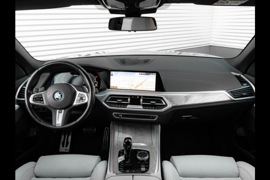 BMW X5 xDrive45e M-Sport - Driving Assistant Prof - Hifi - Adaptief LED - Comfort Access
