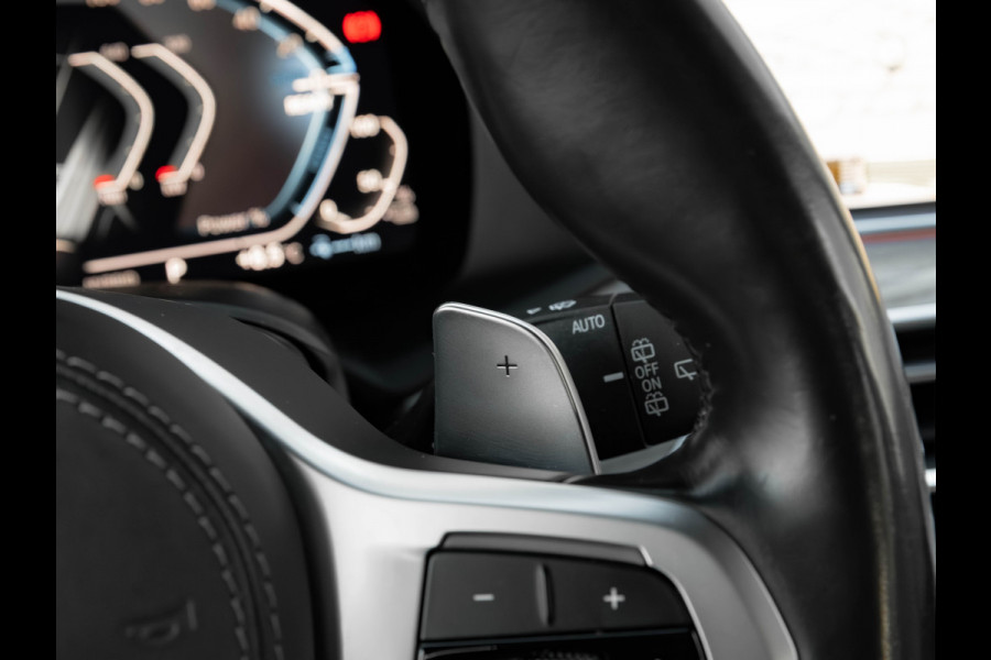 BMW X5 xDrive45e M-Sport - Driving Assistant Prof - Hifi - Adaptief LED - Comfort Access