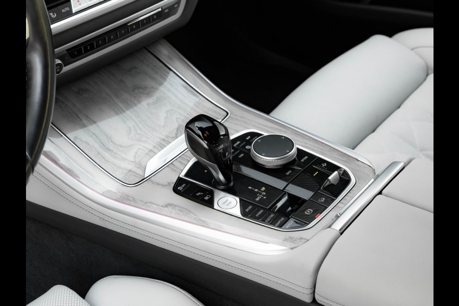 BMW X5 xDrive45e M-Sport - Driving Assistant Prof - Hifi - Adaptief LED - Comfort Access