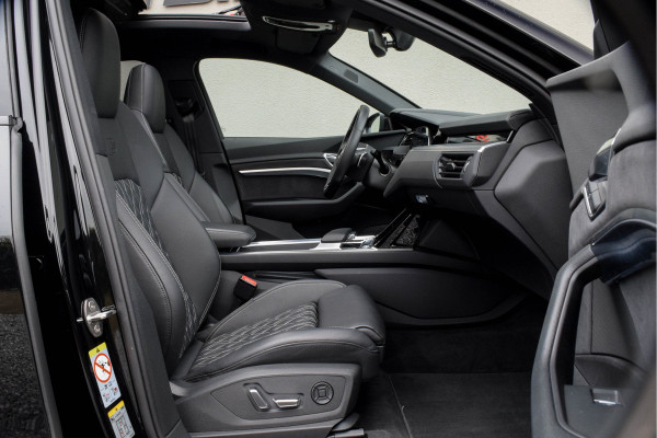 Audi e-tron S Quattro 371kW / Luchtvering/ Standkachel/ Bang & Olufsen Sound System/ Trekhaak/ Panoramadak/
