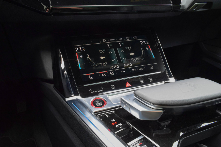 Audi e-tron S Quattro 371kW / Luchtvering/ Standkachel/ Bang & Olufsen Sound System/ Trekhaak/ Panoramadak/
