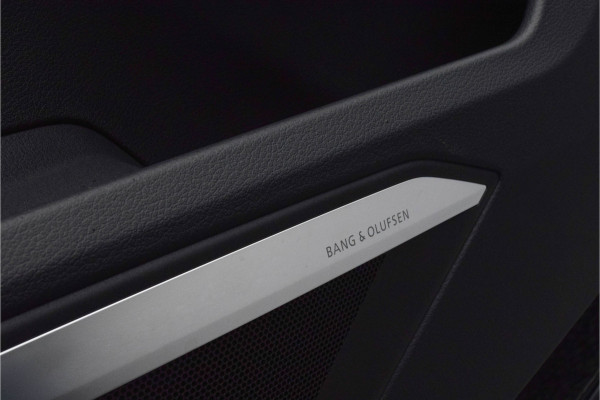 Audi e-tron S Quattro 371kW / Luchtvering/ Standkachel/ Bang & Olufsen Sound System/ Trekhaak/ Panoramadak/