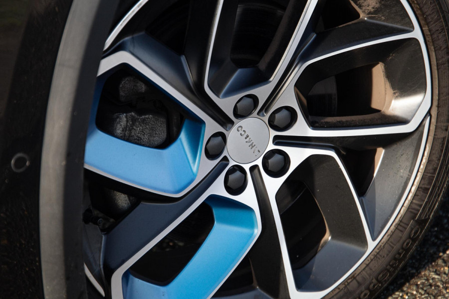 Lynk & Co 01 1.5 192kW PHEV PANORAMA DAK / 20'' / STOEVERWARMING / CARPLAY