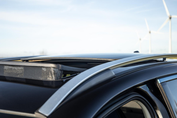 Lynk & Co 01 1.5 192kW PHEV PANORAMA DAK / 20'' / STOEVERWARMING / CARPLAY