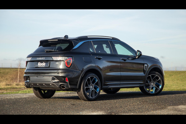 Lynk & Co 01 1.5 192kW PHEV PANORAMA DAK / 20'' / STOEVERWARMING / CARPLAY