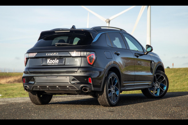 Lynk & Co 01 1.5 192kW PHEV PANORAMA DAK / 20'' / STOEVERWARMING / CARPLAY