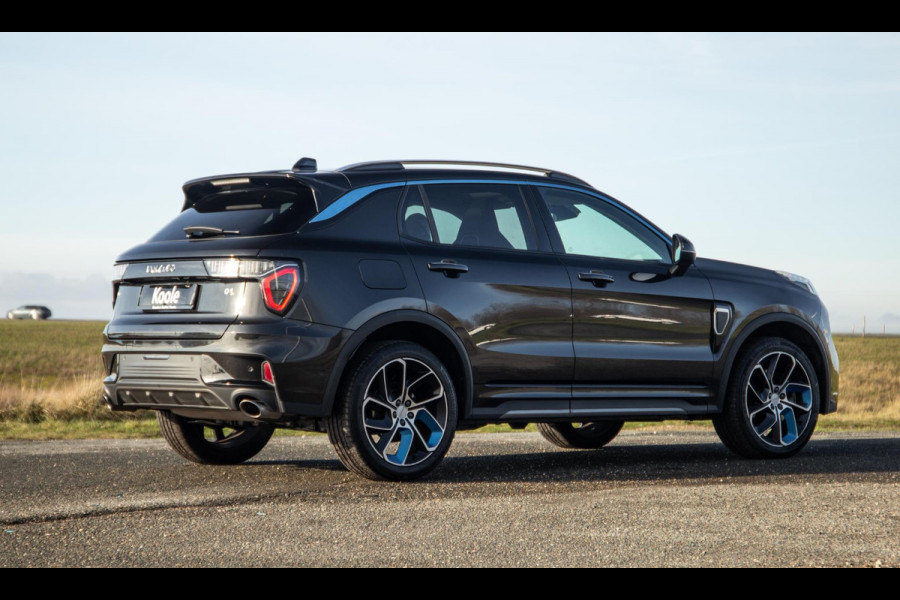 Lynk & Co 01 1.5 192kW PHEV PANORAMA DAK / 20'' / STOEVERWARMING / CARPLAY