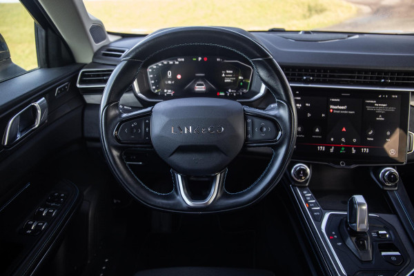 Lynk & Co 01 1.5 192kW PHEV PANORAMA DAK / 20'' / STOEVERWARMING / CARPLAY