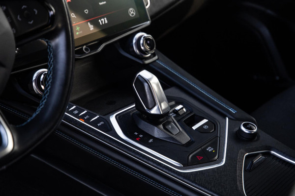 Lynk & Co 01 1.5 192kW PHEV PANORAMA DAK / 20'' / STOEVERWARMING / CARPLAY