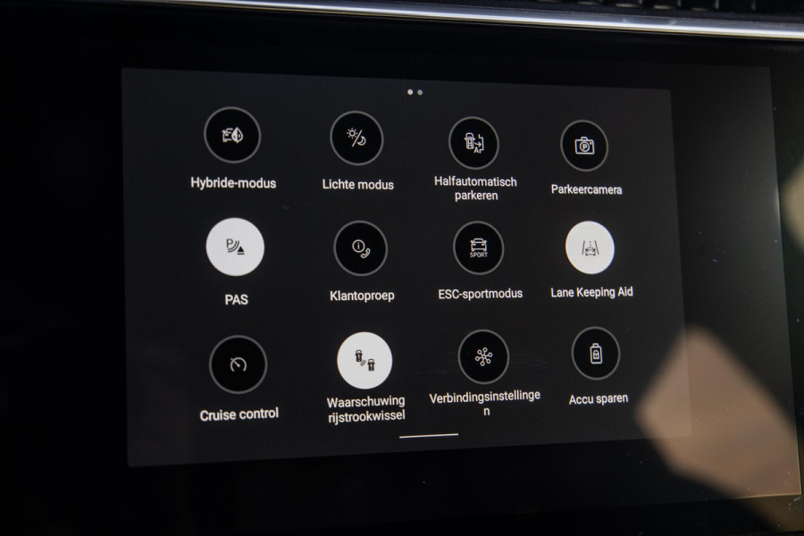 Lynk & Co 01 1.5 192kW PHEV PANORAMA DAK / 20'' / STOEVERWARMING / CARPLAY