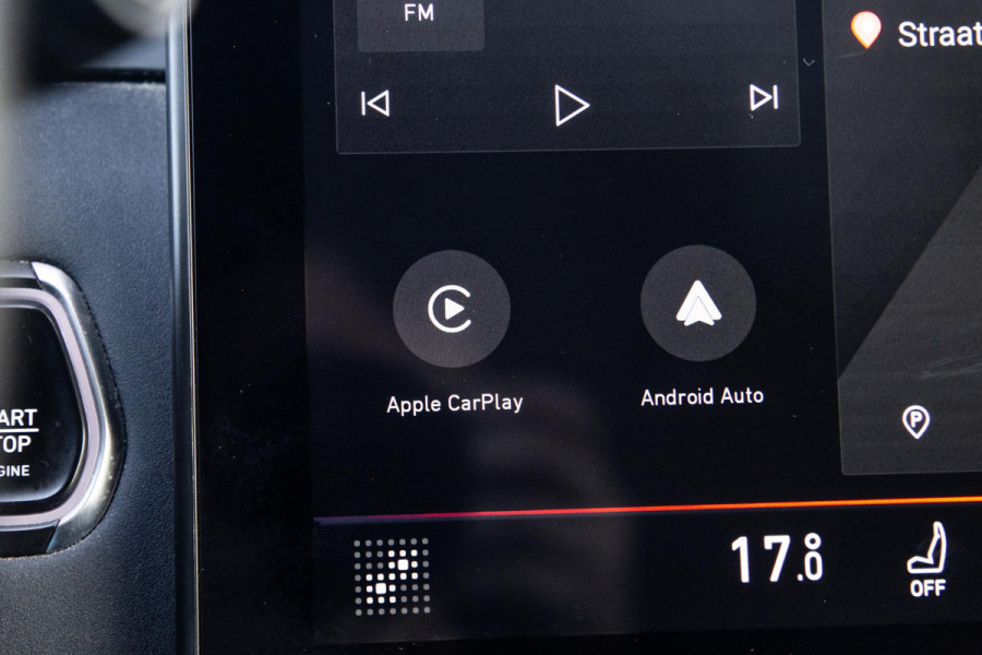 Lynk & Co 01 1.5 192kW PHEV PANORAMA DAK / 20'' / STOEVERWARMING / CARPLAY