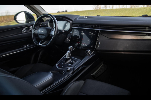 Lynk & Co 01 1.5 192kW PHEV PANORAMA DAK / 20'' / STOEVERWARMING / CARPLAY