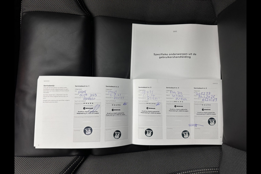 Volvo S60 2.0 B3 R-Design Black Edition (INCL-BTW) Aut. *FULL-LED | LEATHER | HEATED-R-SPORTSEATS | HARMAN/KARDON | MEMORY-PACK | CAMERA | NAVI-FULLMAP | ECC | PRIVACYGLASS | PDC | CRUISE | LANE-ASIST | DAB | DIGI-COCKPIT | TOWBAR