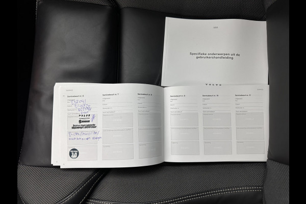 Volvo S60 2.0 B3 R-Design Black Edition (INCL-BTW) Aut. *FULL-LED | LEATHER | HEATED-R-SPORTSEATS | HARMAN/KARDON | MEMORY-PACK | CAMERA | NAVI-FULLMAP | ECC | PRIVACYGLASS | PDC | CRUISE | LANE-ASIST | DAB | DIGI-COCKPIT | TOWBAR
