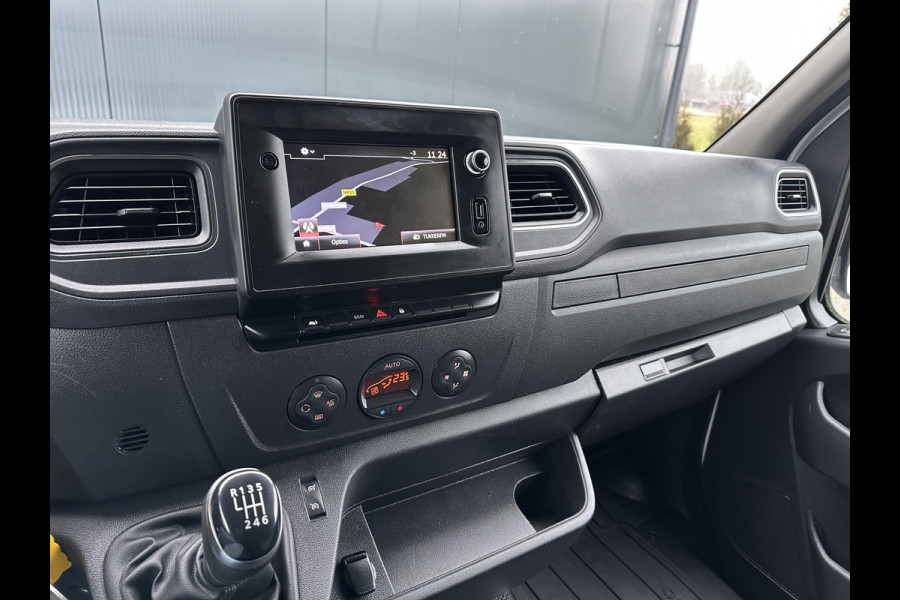 Nissan NV400 2.3 dCi 136 PK / L2H2 / VAN DEN BORN GLASRESTEEL AUTO / TREKHAAK / IMPERIAAL / CAMERA / CRUISE / ECC