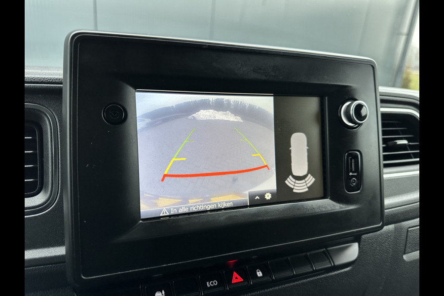 Nissan NV400 2.3 dCi 136 PK / L2H2 / VAN DEN BORN GLASRESTEEL AUTO / TREKHAAK / IMPERIAAL / CAMERA / CRUISE / ECC