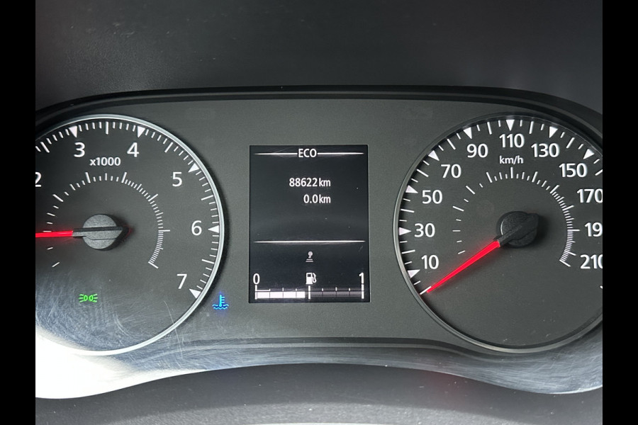 Nissan NV400 2.3 dCi 136 PK / L2H2 / VAN DEN BORN GLASRESTEEL AUTO / TREKHAAK / IMPERIAAL / CAMERA / CRUISE / ECC