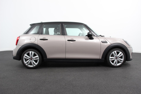MINI Mini 1.5 Cooper Maximise Steptronic 5 deurs | Navigatie | Apple Carplay/Android Auto | Camera | Parkeer sensoren | Airco | Dab | Cruise Control | Led