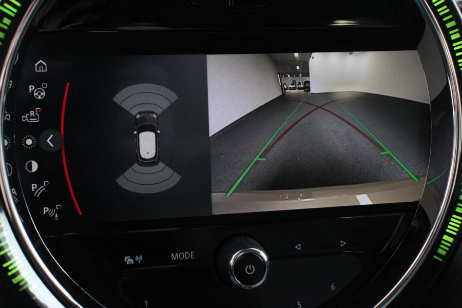 MINI Mini 1.5 Cooper Maximise Steptronic 5 deurs | Navigatie | Apple Carplay/Android Auto | Camera | Parkeer sensoren | Airco | Dab | Cruise Control | Led