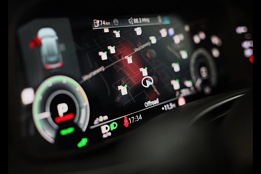 Audi Q8 60 TFSI e Quattro RSQ8 Look / NEW / RS Zetels / Massage / Head Up / 360 Camera / B & O / Leder / Open Pano / Matrix / 23 I