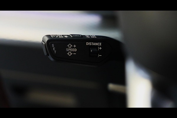 Audi Q8 60 TFSI e Quattro RSQ8 Look / NEW / RS Zetels / Massage / Head Up / 360 Camera / B & O / Leder / Open Pano / Matrix / 23 I