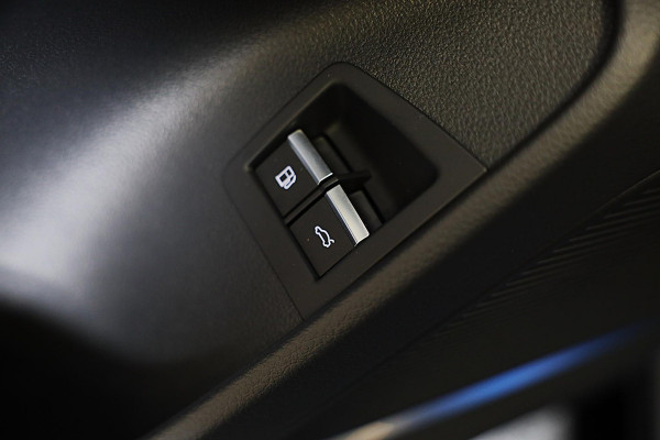 Audi Q8 60 TFSI e Quattro RSQ8 Look / NEW / RS Zetels / Massage / Head Up / 360 Camera / B & O / Leder / Open Pano / Matrix / 23 I