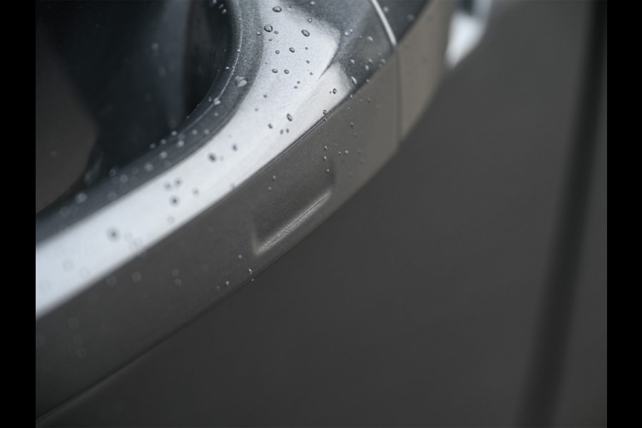 Audi Q5 Sportback 2.0 TFSI e-hybrid quattro S edition Competition 368pk | Luchtvering S-Seats | Panoramadak | Trekhaak | Digital Oled |