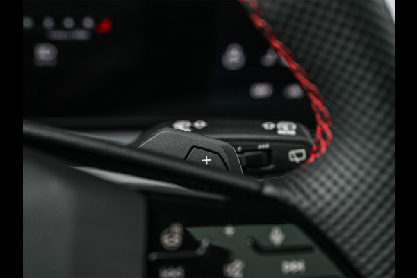 Audi Q5 Sportback 2.0 TFSI e-hybrid quattro S edition Competition 368pk | Luchtvering S-Seats | Panoramadak | Trekhaak | Digital Oled |