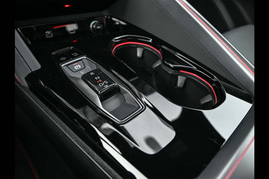 Audi Q5 Sportback 2.0 TFSI e-hybrid quattro S edition Competition 368pk | Luchtvering S-Seats | Panoramadak | Trekhaak | Digital Oled |