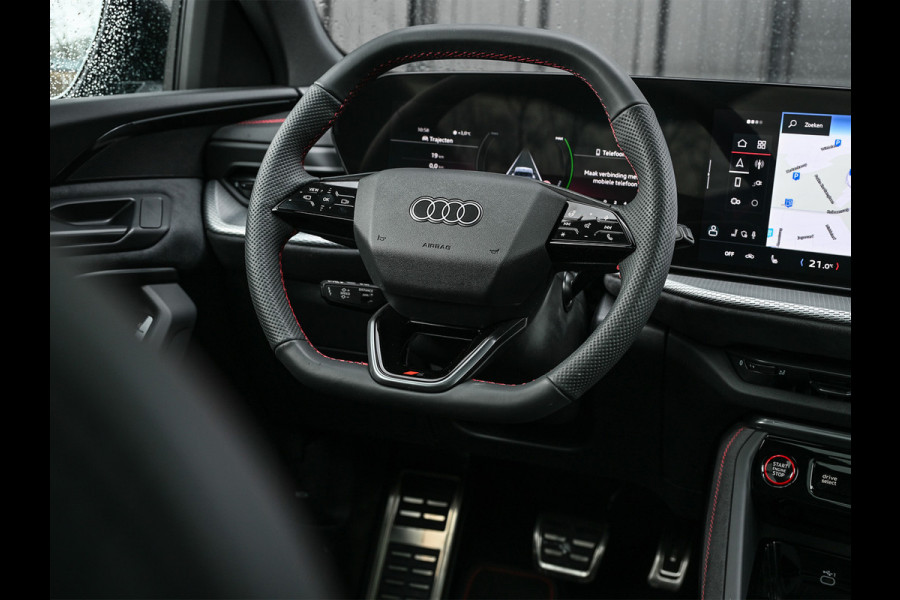 Audi Q5 Sportback 2.0 TFSI e-hybrid quattro S edition Competition 368pk | Luchtvering S-Seats | Panoramadak | Trekhaak | Digital Oled |