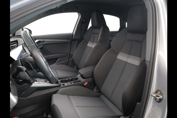 Audi A3 Limousine 30 TFSI Advanced edition 110 pk S-tronic | Navigatie | Parkeersensoren (Park assist) | Apple Carplay/Android Auto | Stoelverwarming |