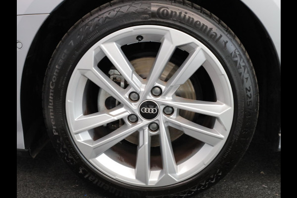 Audi A3 Limousine 30 TFSI Advanced edition 110 pk S-tronic | Navigatie | Parkeersensoren (Park assist) | Apple Carplay/Android Auto | Stoelverwarming |