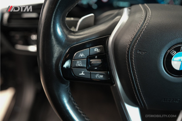 BMW 5 Serie 530e High Executive | Schuifdak | Adaptief cruise