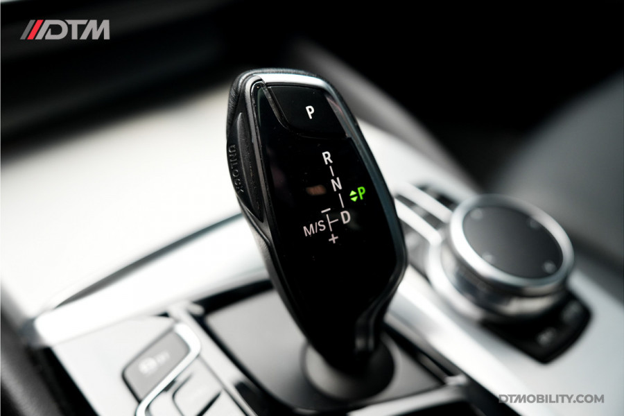 BMW 5 Serie 530e High Executive | Schuifdak | Adaptief cruise