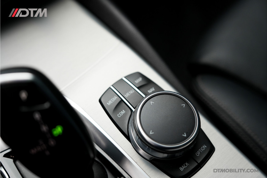 BMW 5 Serie 530e High Executive | Schuifdak | Adaptief cruise