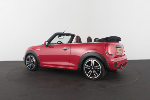 MINI Cabrio 2.0 Cooper S John Cooper Works > 192pk/H&K/Head-up/18inch/Chili red/Aerodynamica Kit...