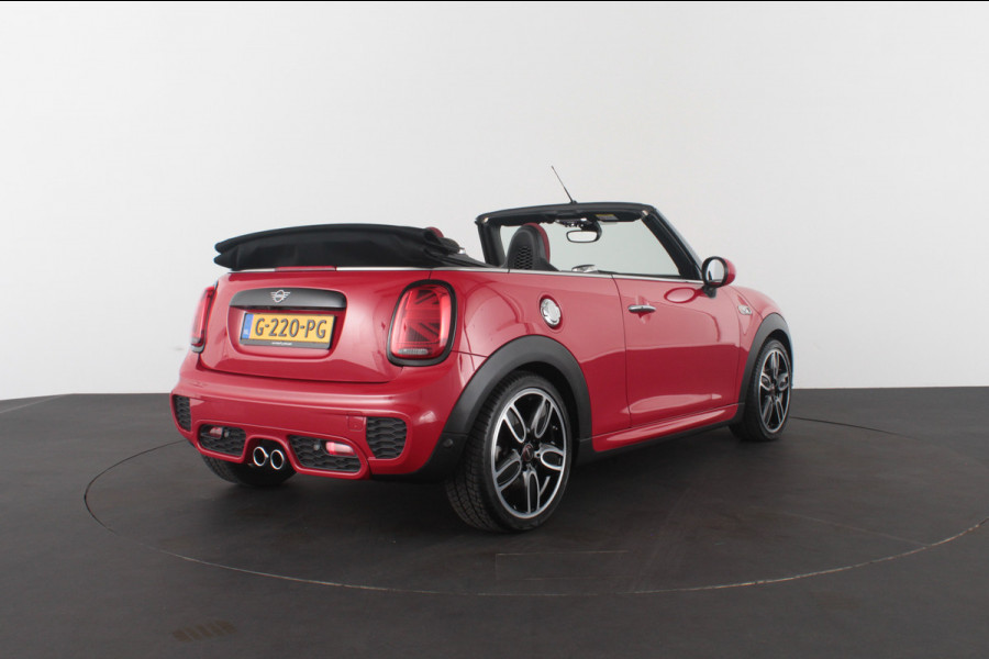 MINI Cabrio 2.0 Cooper S John Cooper Works > 192pk/H&K/Head-up/18inch/Chili red/Aerodynamica Kit...