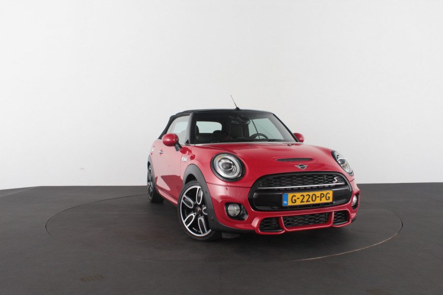 MINI Cabrio 2.0 Cooper S John Cooper Works > 192pk/H&K/Head-up/18inch/Chili red/Aerodynamica Kit...