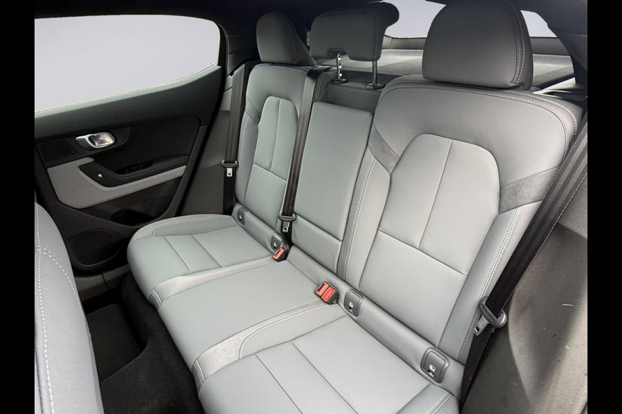 Polestar 2 Long Range 408 pk Dual Motor 78 kWh bjr 2022, panoramadak, achteruitrijcamera, 1 e eigenaar, NL auto met nap