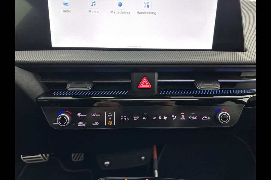 Kia Ev6 GT-Line 77.4 kWh (INCL-BTW) Aut. *HEATPUMP | PANO | HEAD-UP | LEATHER-ALCANTARA | ADAPTIVE-CRUISE | DIGI-COCKPIT | MERIDIAN-AUDIO | MEMORYPACK | FULL-LED | KEYLESS | TOPVIEW | DAB | BLINDSPOT | NAVI-FULLMAP |