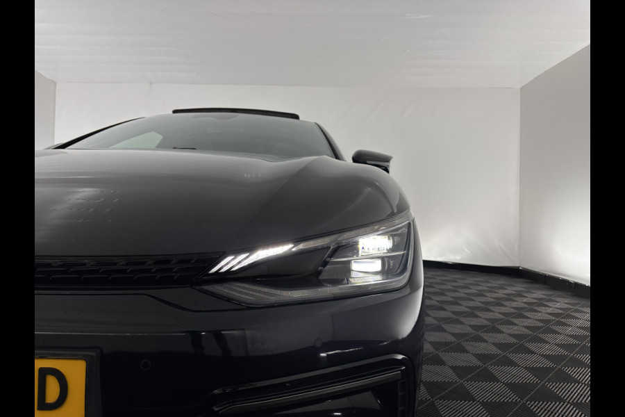 Kia Ev6 GT-Line 77.4 kWh (INCL-BTW) Aut. *HEATPUMP | PANO | HEAD-UP | LEATHER-ALCANTARA | ADAPTIVE-CRUISE | DIGI-COCKPIT | MERIDIAN-AUDIO | MEMORYPACK | FULL-LED | KEYLESS | TOPVIEW | DAB | BLINDSPOT | NAVI-FULLMAP |