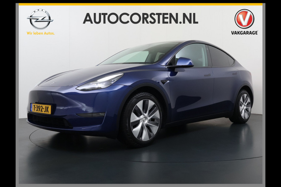 Tesla Model Y Long Range AWD 514pk SOH 92% Trekhaak Warmtepomp Leder Panoramadak Matrix-LED Autopilot Elektr.Stuur+Stoel+Verwarmd Navi Ecc Pre Camera's Elektr.AchterKlep Parkeer Assistent Sentry-Mode Privacyglas Bluetooth Dodehoek detector Connected services 1e Eigenaar 1.600KG Trekgewicht Fabrieksgarantie tot 27-6-2027 Garantie op Accu en Motoren 27-6-2031/192.000km