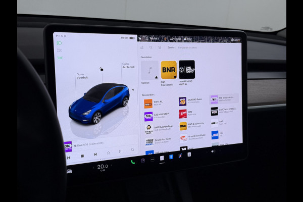 Tesla Model Y Long Range AWD 514pk SOH 92% Trekhaak Warmtepomp Leder Panoramadak Matrix-LED Autopilot Elektr.Stuur+Stoel+Verwarmd Navi Ecc Pre Camera's Elektr.AchterKlep Parkeer Assistent Sentry-Mode Privacyglas Bluetooth Dodehoek detector Connected services 1e Eigenaar 1.600KG Trekgewicht Fabrieksgarantie tot 27-6-2027 Garantie op Accu en Motoren 27-6-2031/192.000km