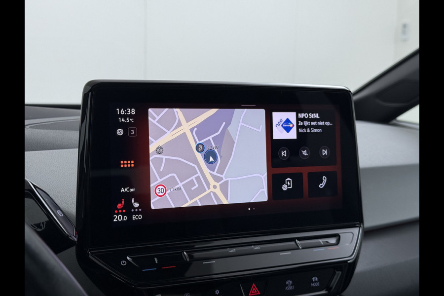 Volkswagen ID.3 First MAX 62kWh SOH 90% Panoramadak Ergo Active Stoelen Navi Pro Ecc Adap.Cruise Heads-Up Display Camera Pdc Lmv 20" Apple Carplay Android Auto Origineel Nederlandse Auto Zeer luxe uitvoering