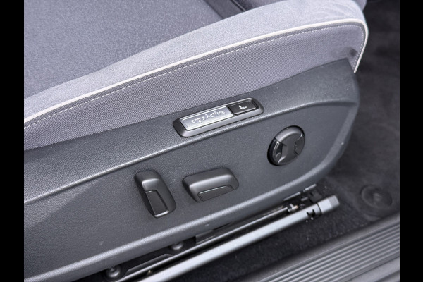 Volkswagen ID.3 First MAX 62kWh SOH 90% Panoramadak Ergo Active Stoelen Navi Pro Ecc Adap.Cruise Heads-Up Display Camera Pdc Lmv 20" Apple Carplay Android Auto Origineel Nederlandse Auto Zeer luxe uitvoering